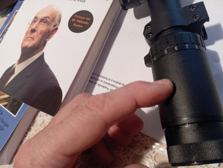 Saludos compañeros,pues estoy mosqueado li visor tiene olgura en el cuerpo trasero,antes de la rueda de 00