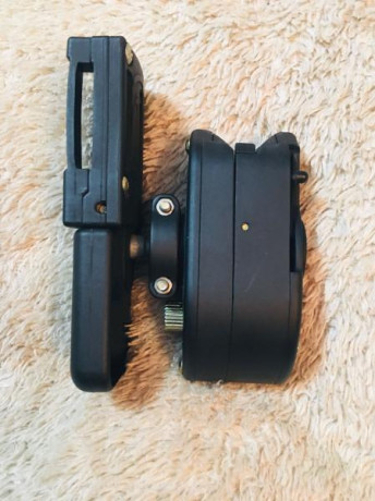 Un compañero pone en venta una  funda casi sin uso .funda Gugga rivas vale para todas las pistolas , trae 00