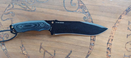 Hola. Vendo este Hércules (cdsknives.com) sin uso, en acero Sleipner (versión negra: existe otro en acero 00