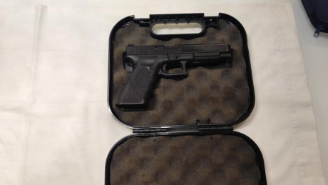 Vendo pistola Glock 34 Gen3, calibre 9x19 Parabellum, guiada en F,  con algunos accesorios para IPSC:

 00