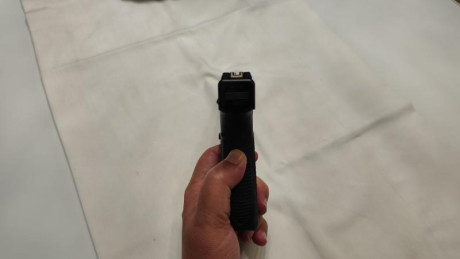 Vendo pistola Glock 34 Gen3, calibre 9x19 Parabellum, guiada en F,  con algunos accesorios para IPSC:

 12