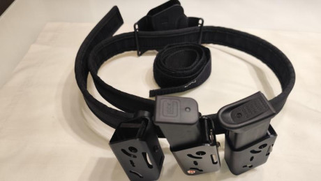 Vendo pistola Glock 34 Gen3, calibre 9x19 Parabellum, guiada en F,  con algunos accesorios para IPSC:

 40