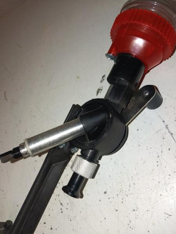 Vendo dosificador micrometrico LEE en perfecto estado.
LEE Precision 90058 Dosificador Micrométrico Pólvora.
Precio 00