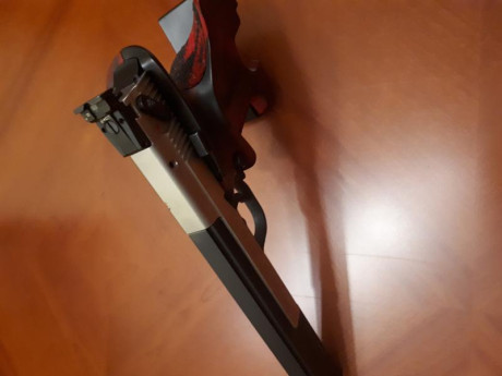 Saludos pongo en el foro pistola  modelo hammerli
esse sport. Como ya es conocido son pistolas del calibre 21