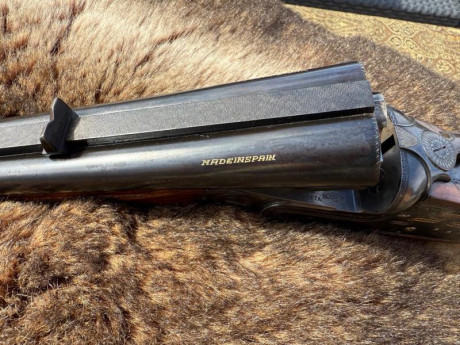 En venta rifle express Sarasqueta.
Precio 3200€
Teléfono 687970556. 00