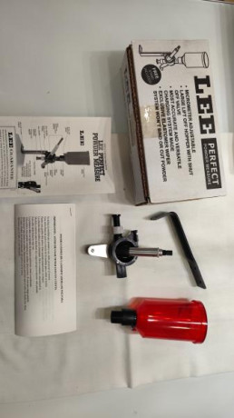 Vendo todos los accesorios necesarios para recarga que a continuación de detallan
Imprescindible acreditar 21