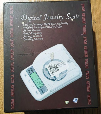 Vendo bascula digital como nueva.
Funciona con corriente y con pilas.
Pido 35 euros.
Está en Alicante. 00