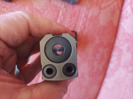 Buenas a todos.
Vendo pistola GSP EXPERT en calibre.22 con conversor del calibre.32.
La pistola y el conversor 120