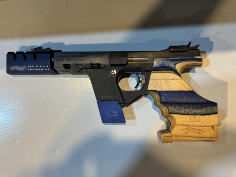 Buenas tardes vendó Walther.32 por 1000 euros transporte incluido,un saludo. 01