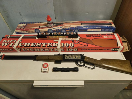 Serían 4 en total.:
1-.Marlin Cowboy de bolas de acero cal.4,5 .
2- Diana G65 de flechas cal. 4,5.
3-Winchester 00