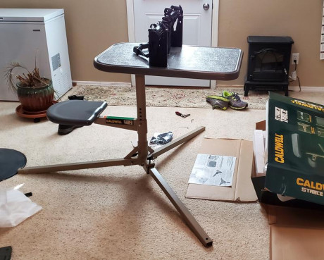 Totalmente nueva. Incluye bolsa de transporte. Facil montaje.
Tablero de mesa sintética de 86 x 59 cm 01