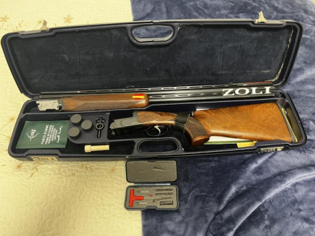 Se vende Zoli Kronos con 71cm de cañón en perfectas condiciones, ni un solo arañazo e entrega con su juego 02