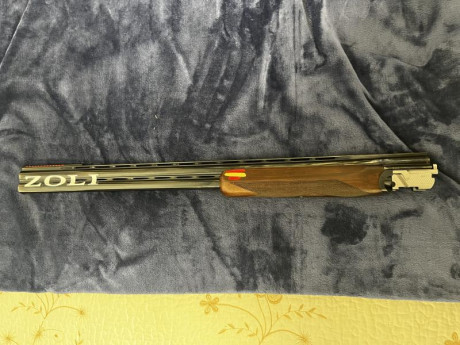 Se vende Zoli Kronos con 71cm de cañón en perfectas condiciones, ni un solo arañazo e entrega con su juego 11