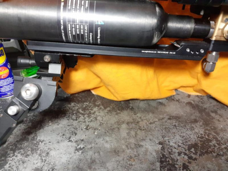 Vendo un rail  tipo SABER para las FX IMPACT, MAVERICK y outras marcas que usan lo mismo sistema, lo rail 10