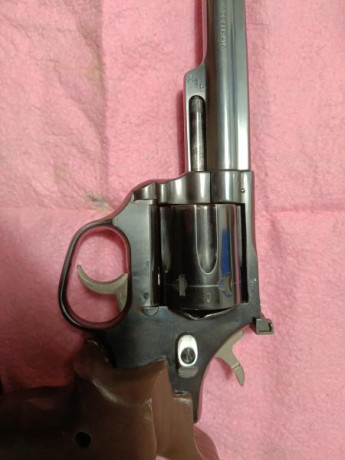 Vendo revolver Astra match,en perfecto estado de precisión,lo vendo por no usar,tiene cachas normales 00