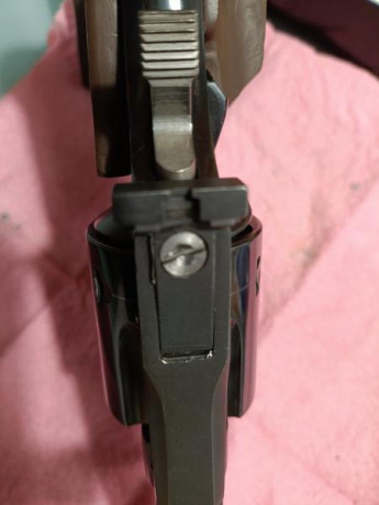 Vendo revolver Astra Match calibre 38.
En perfecto de tiro y Pavón.
Se encuentra en valencia.
Cachas anatómica 00