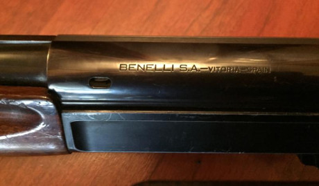 Hola a todos compañeros,
Vendo una escopeta repetidora BENELLI calibre 12 para caza menor o tiro al plato. 00