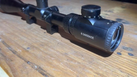 Arcea 6-24x50 - 25, 4 - MIL Dot - Ret. Cris.Il. - Fr Focus. Con anillas de 11mm.

- Aumentos: 6-24x
- 00