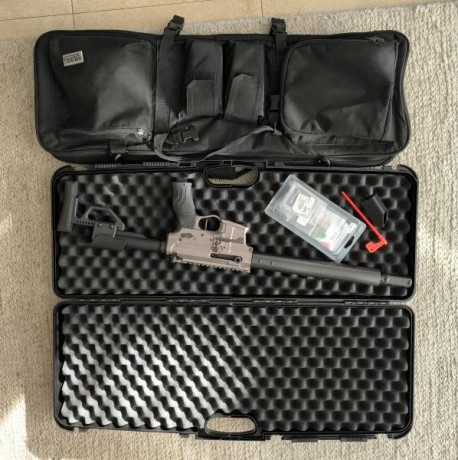 Carabina 9mm ADC Super Competición. Con estuche rígido ADC y funda blanda Swiss Arms. Tiene el disparador 01