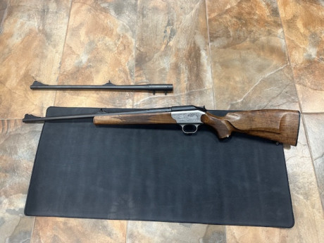 RIFLE BLASER R93 LUXUS
Calibre 270WIN
Cañon adicional 9,3x62
4.500€ 02