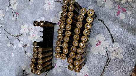 174 vainaa del calibre 303 british de la marca pmp sudaficana ,un solo disparo.
64 vainas Norma 1 disparo
53 20