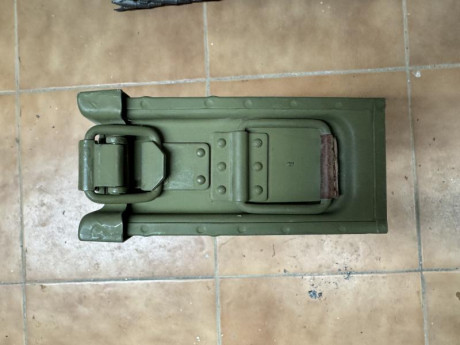 Cajas completamente nuevas, con 5 tramos de cinta y un principio de cinta. 
También disponibles cintas 00