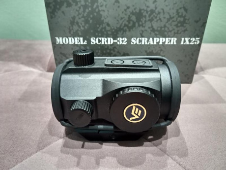 Visor de punto rojo Vector Optics Scrapper 1x25.

- Modelo SCRD-32 1x25.
- Diseño compacto y robusto.A 01