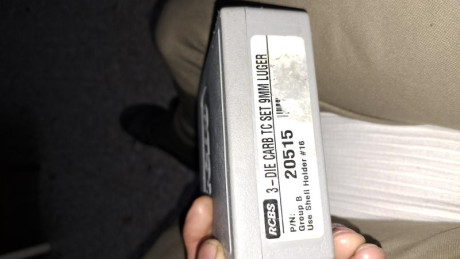 Usados pero en buen eatado
50 euros mas gastos de envio
Rcbs 9 mm pb 01