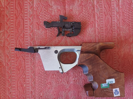 Buenas a todos.
Vendo pistola GSP EXPERT en calibre.22 con conversor del calibre.32.
La pistola y el conversor 10