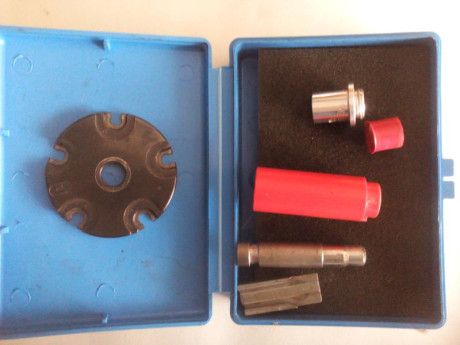 Hola.
Vendo kit conversión  calibre 45 ACP para prensa DILLON 650 XL
completo y en muy buen estado
Precio 01