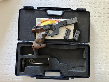Buenas a todos.
Vendo pistola GSP EXPERT en calibre.22.
La pistola está en magnificas condiciones y funciona 01