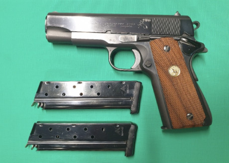 EN VENTA COLT COMBAT COMMANDER CALIBRE 9mm Parabellum. 
CAÑÓN DE 4.25”.
ACABADO PAVÓN. CARRO DE ACERO 00