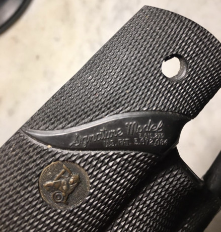 EN VENTA COLT COMBAT COMMANDER CALIBRE 9mm Parabellum. 
CAÑÓN DE 4.25”.
ACABADO PAVÓN. CARRO DE ACERO 11