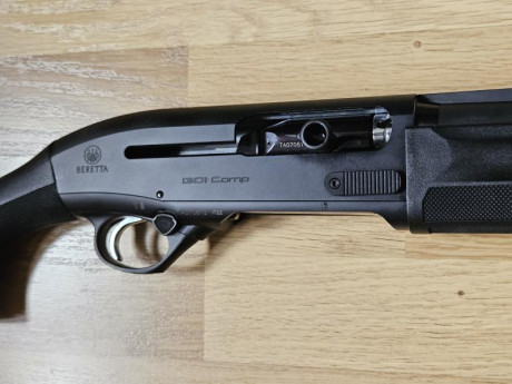 Hola.

Vendo Beretta 1301 COMP . Cañón de 61 cm.
Nueva , procedente de regalo.
Un día de caza. Lo mio 00