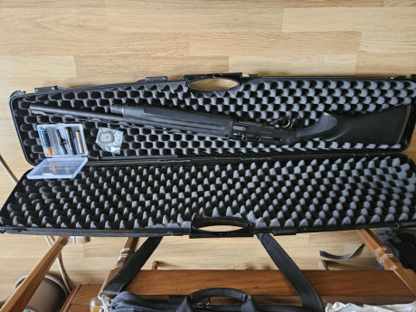 Hola.

Vendo Beretta 1301 COMP . Cañón de 61 cm.
Nueva , procedente de regalo.
Un día de caza. Lo mio 11