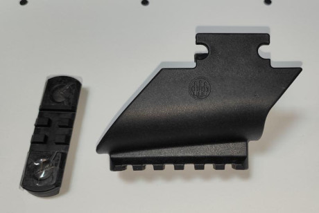 Vendo piezas de repuesto y accesorios para Beretta CX4 Storm, originales beretta. 

- Palanca de carga. 12