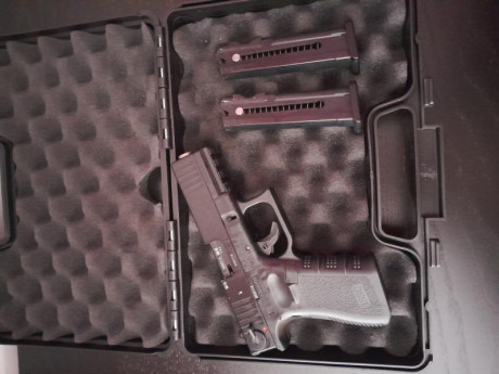 Pistola ISSC M22 Target austriaca, calibre 22LR. Se encuentra en perfecto estado, con pocos tiros. Se 02