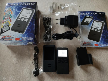 Se vende Timer CED 7000 con funda de goma aparte de otros extras que se ven en las imágenes, está nuevo 02