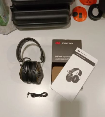 Protección auditiva eléctronica. Discriminación activa. PELTOR SportTac 3M.
Zona Granollers (Barcelona)

- 01