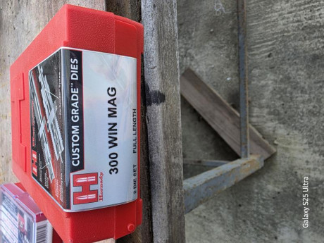 Vendo Dies 300 wing mag nuevos sin extrenar.
60 euros, estan en Barcelona. telf. 629955526 01