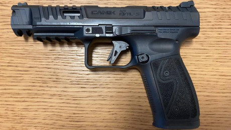 Se vende Canik Sfx Rival-S de Reestreno, No es la de Polímero, es la de Acero!!.

- Hecha del Acero más 00