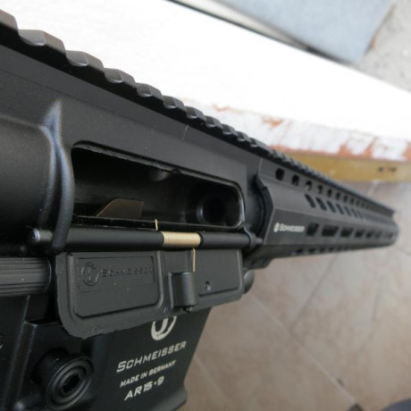 Vendo carabina de 9mm y de 16,75" tal como se ve en la foto.
el precio 1800 euros completa como esta 00