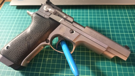 Vendo SW Target Champion 9mm Performance Center.
De las importadas por Wischo.
Tres cargadores
Cacha original 10