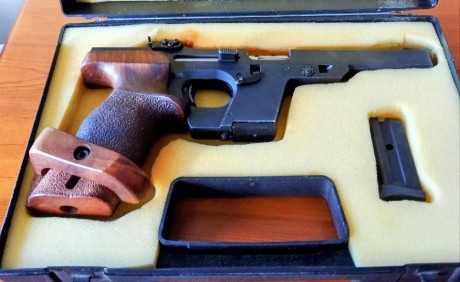 Se vende Walther gsp del 22 lr. Impecable. Poquísimo uso. Se puede ver y probar en La Coruña y As Pontes. 01