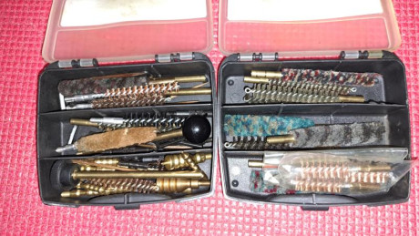 Vendo este equipo de limpieza Otis para varios calibres de arma corta y larga mas todo lo que se ve en 11