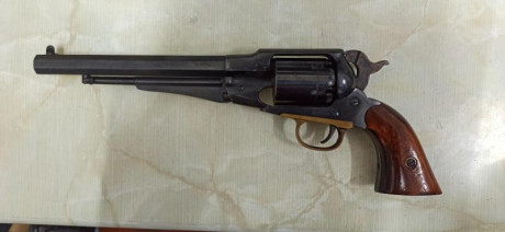 Se vende revólver de avancarga Remington New Model Army cal. 44. marca ASM. Prácticamente nuevo, guiado 00