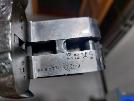 hola buenas tardes haber si soy capaz de `poner las fotos, la del maletin rojo es la 218 01