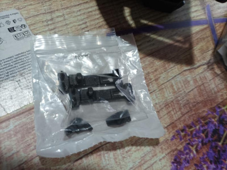 Funda Blackhawk para arma Beretta 92FS,  modelo  410509BK-R de mano derecha, con poco uso y con todos 12