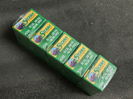 Se venden puntas: 
-500 Sierra .30 168 GR HPBT Match, 300 euros
-1000 Lapua .30 185 Gr OTM Scenar GB43, 02