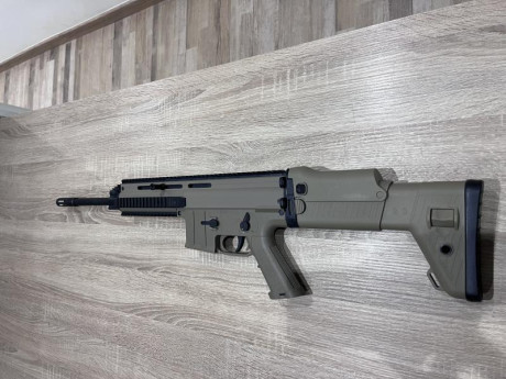 Hola! 
Pongo a la venta el ISSC MSR MK22 .22
Con dos cargadores, 2 empuñaduras + correa.
Precio: 600€
Un 12